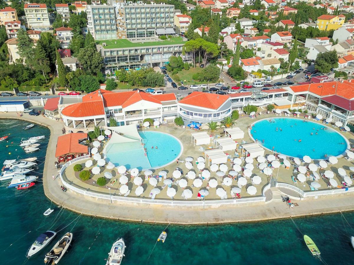 Hotel Katarina Selce Eksteriør bilde